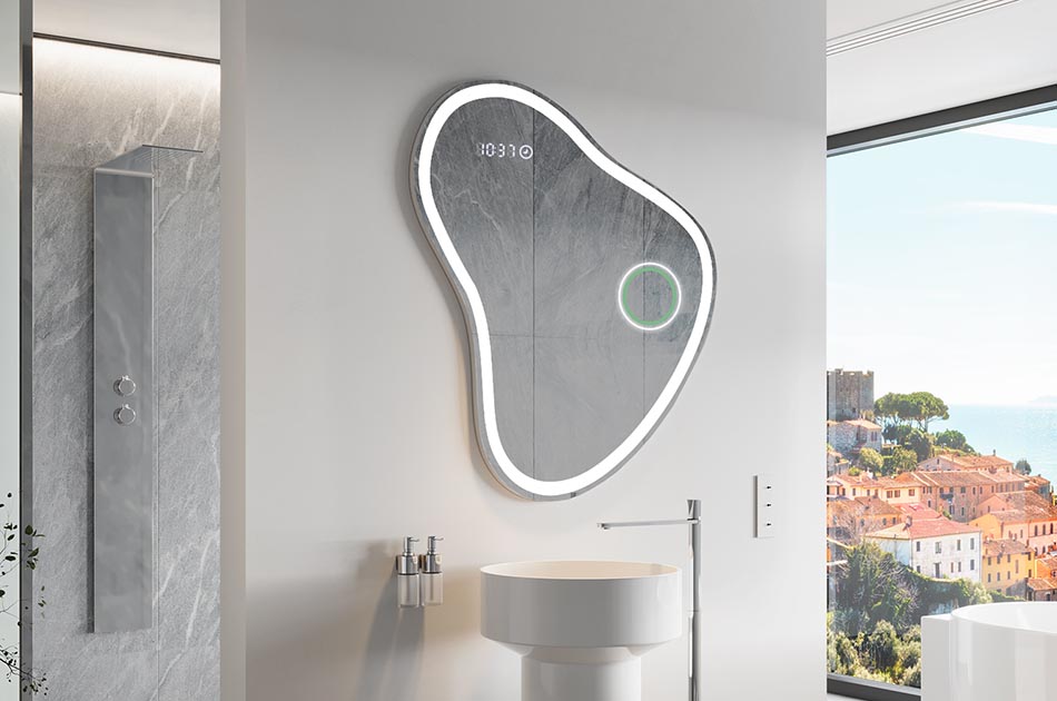 Ebakorrapärane peegel õrna ambient-valgustusega elegantsesse interjööri | ARTFORMA