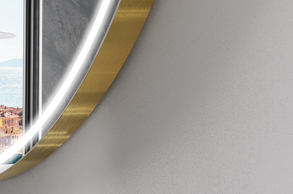 Ebakorrapärane peegel õrna ambient-valgustusega elegantsesse interjööri | ARTFORMA