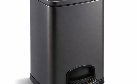 PREMIUM pedaaliga prügikast, ristkülikukujuline, 20 L, pehme sulgemine / mattmust